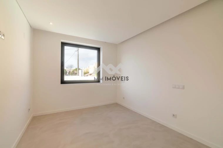 Moradia T3 para Venda em Santa Marinha e São Pedro da Afurada Foto 55