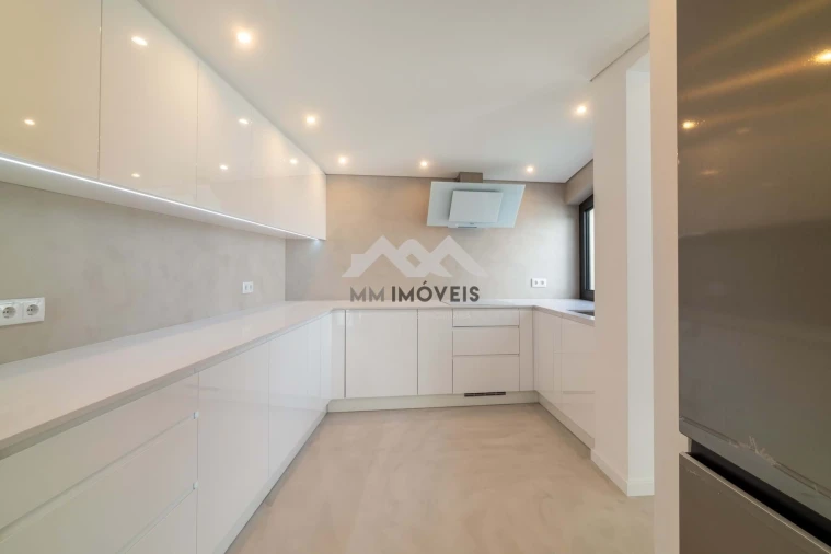 Moradia T3 para Venda em Santa Marinha e São Pedro da Afurada Foto 15