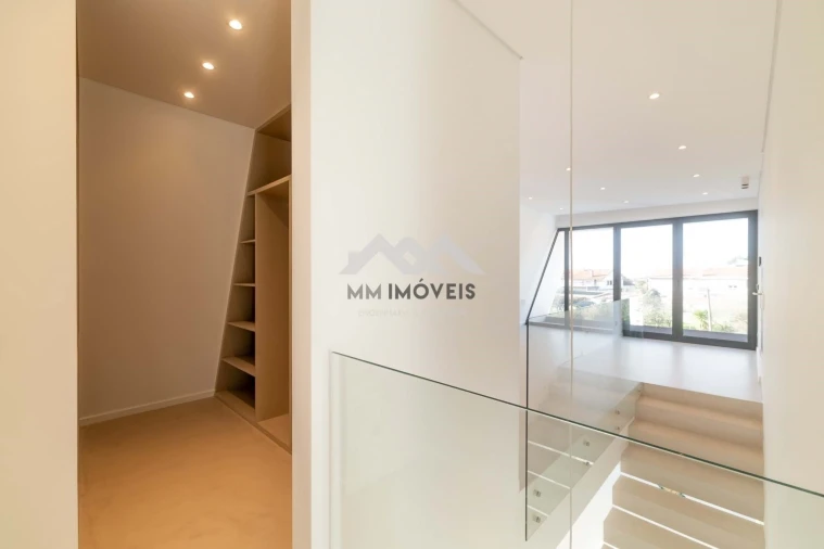 Moradia T3 para Venda em Santa Marinha e São Pedro da Afurada Foto 22