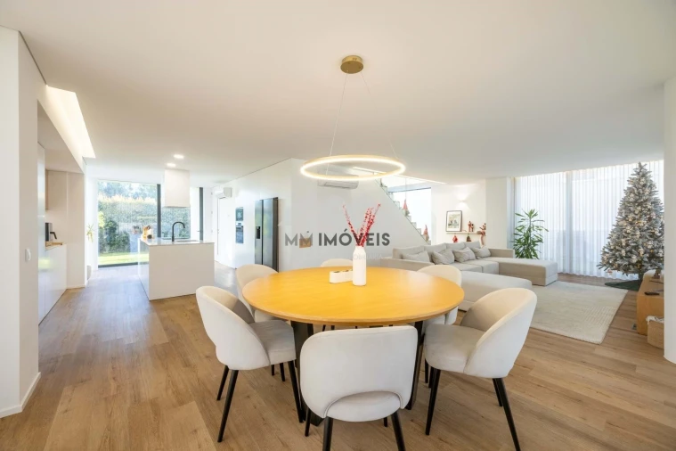 Moradia T3 para Venda em Vila Chã Foto 2