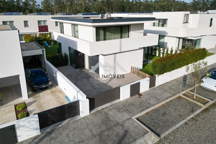 Moradia T3 para Venda em Vila Chã Foto 87