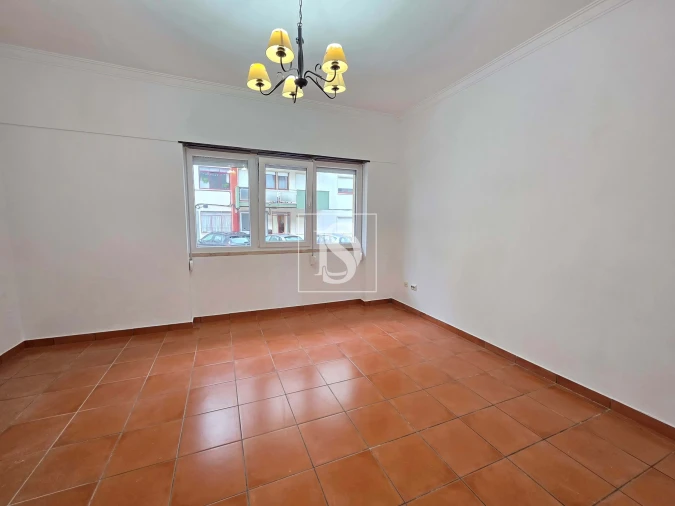 Apartamento T3 para Arrendamento em Oeiras e São Julião da Barra, Paço de Arcos e Caxias Foto 1