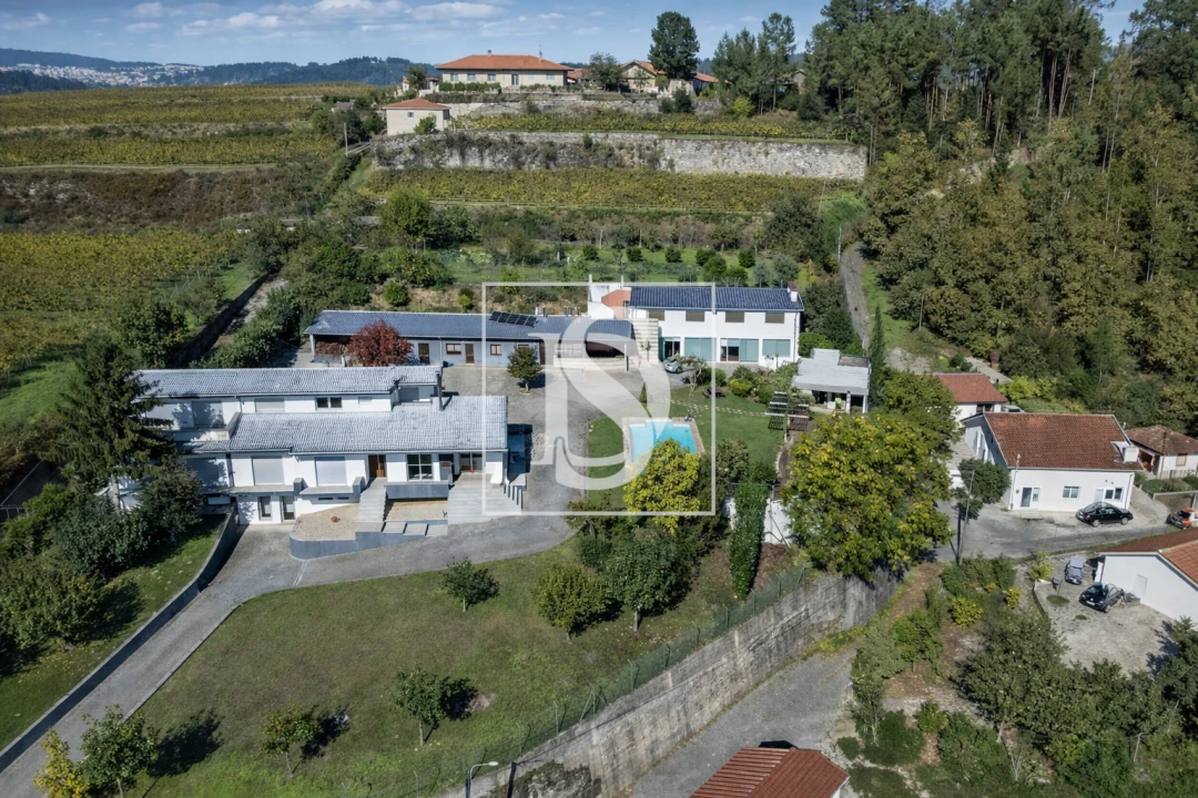 Quinta T7 para Venda em Constance Foto 1