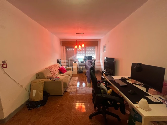 Apartamento T1 para Venda em Vilar de Andorinho Foto 5