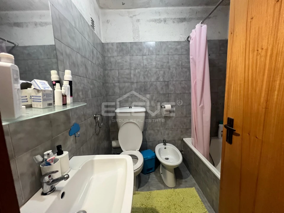Apartamento T1 para Venda em Vilar de Andorinho Foto 8