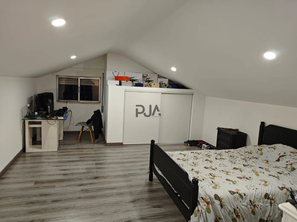 Moradia T5 para Venda em Ferreiros do Dão Foto 7