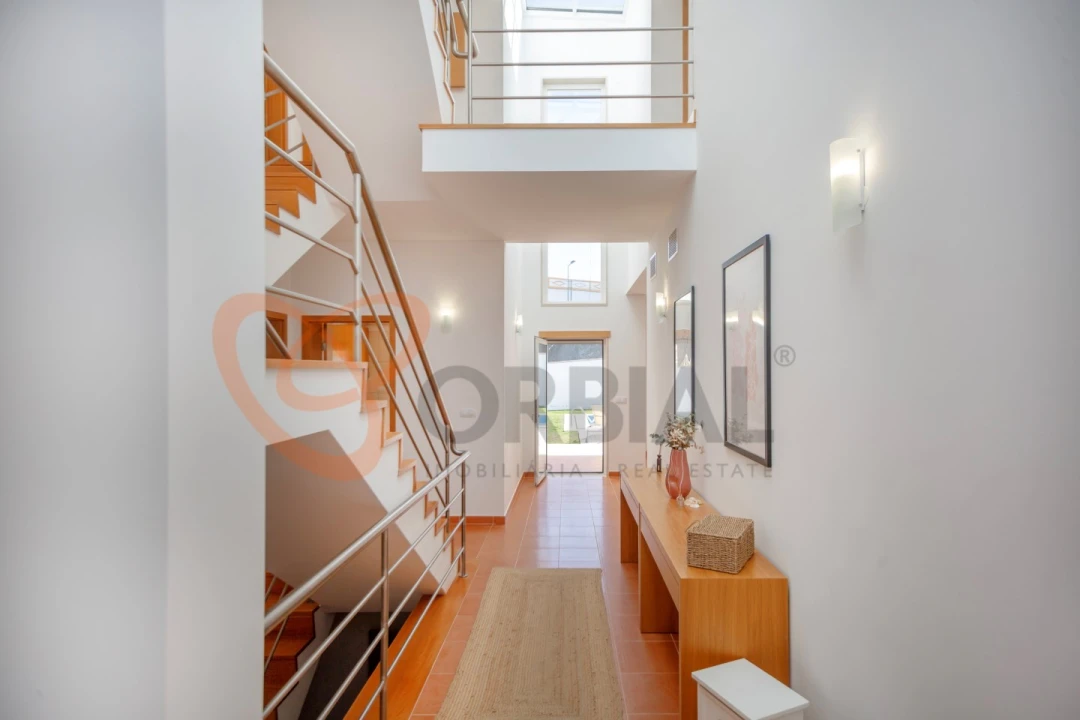 Moradia T4 para Venda em Albufeira e Olhos de Água Foto 5