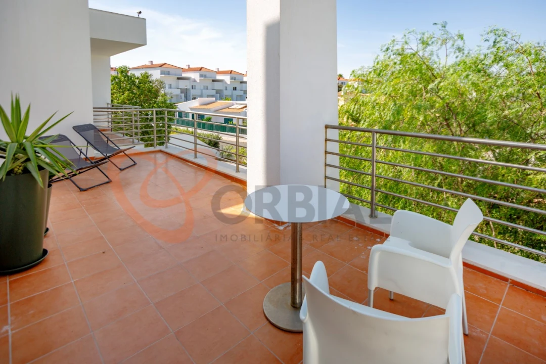 Moradia T4 para Venda em Albufeira e Olhos de Água Foto 18