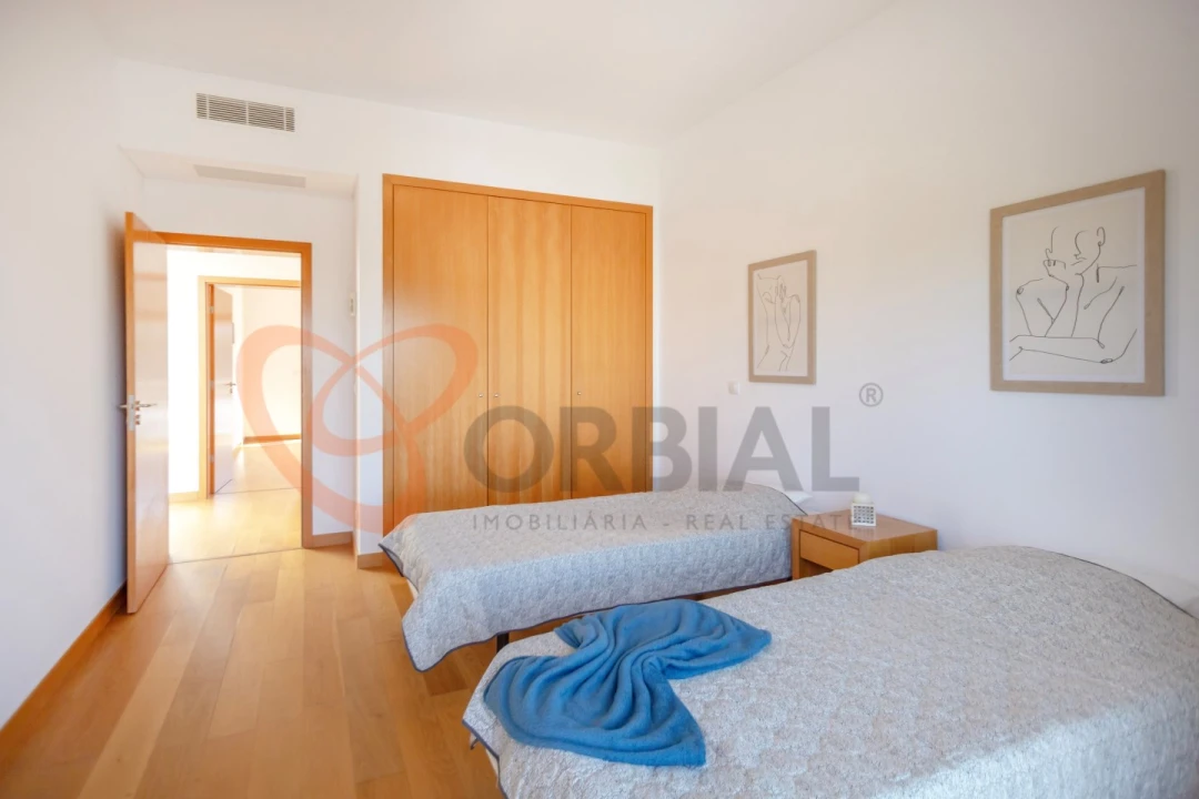 Moradia T4 para Venda em Albufeira e Olhos de Água Foto 21