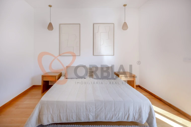 Moradia T4 para Venda em Albufeira e Olhos de Água Foto 17