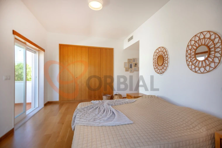 Moradia T4 para Venda em Albufeira e Olhos de Água Foto 20