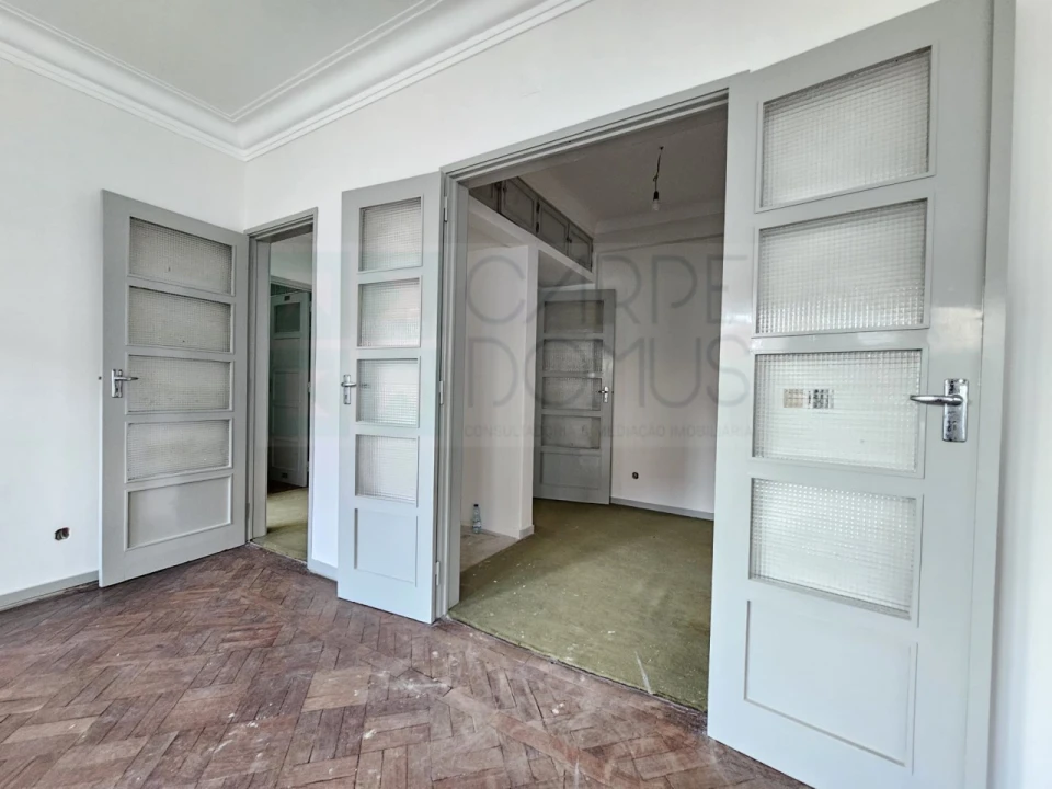 Apartamento T7 para Venda em Arroios Foto 7