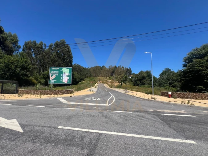 Terreno para Venda em Fornelos e Queijada Foto 5