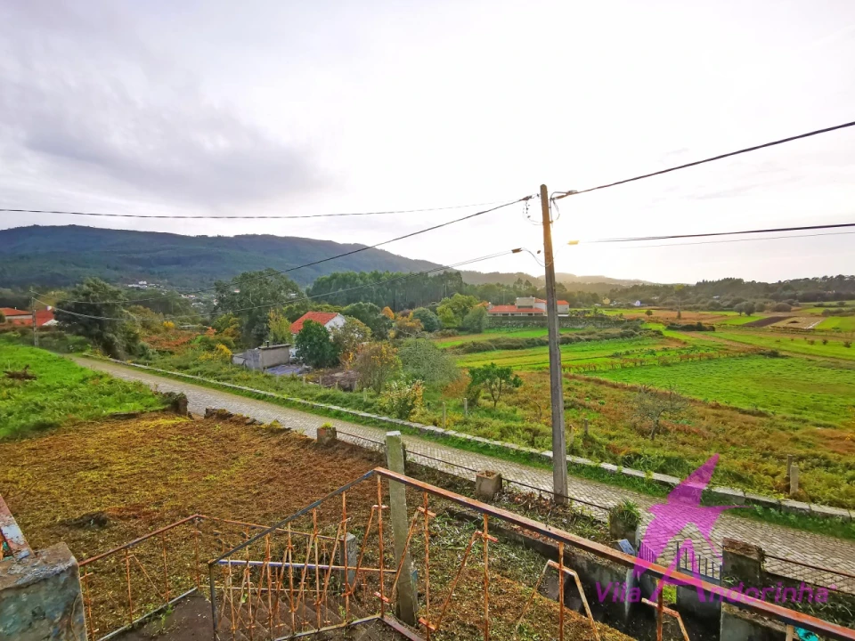 Moradia T3 para Venda em Riba de Ancora Foto 9