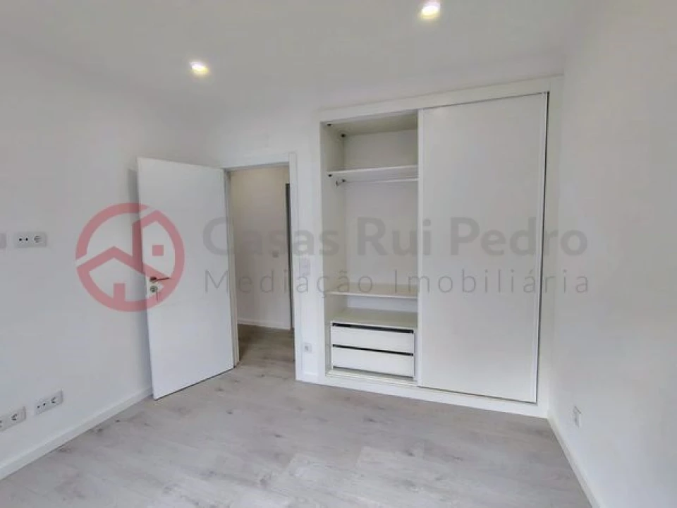 Apartamento T2 para Venda em São Vicente Foto 14