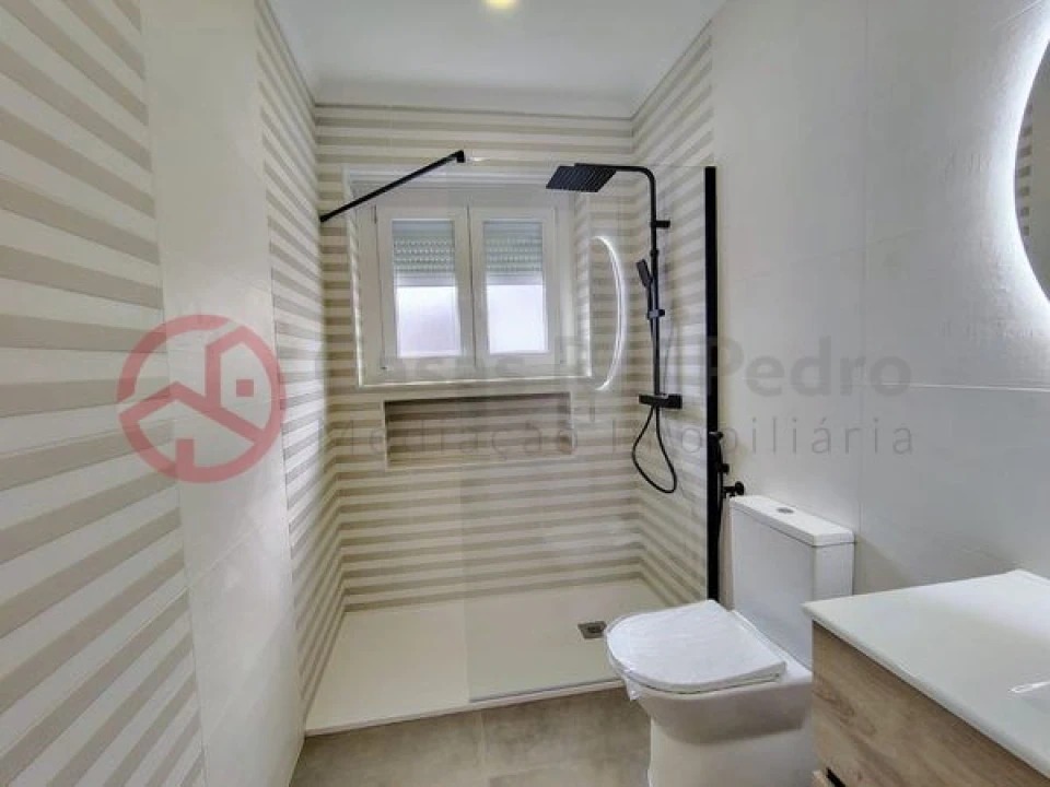 Apartamento T2 para Venda em São Vicente Foto 16