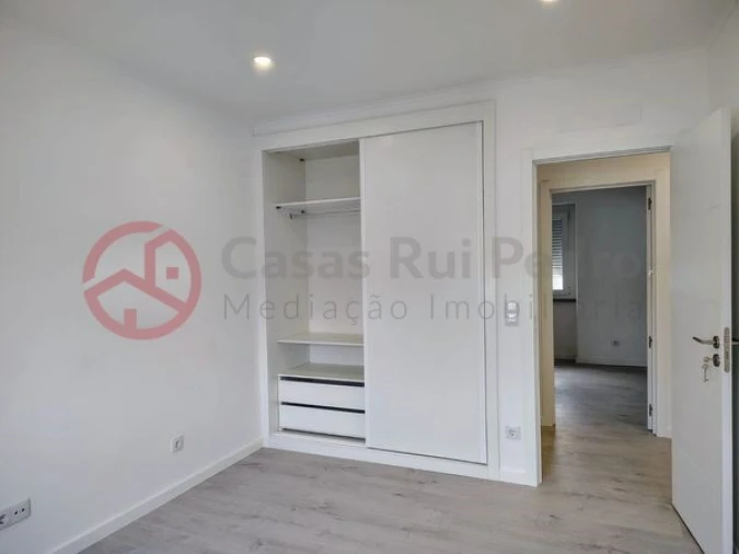 Apartamento T2 para Venda em São Vicente Foto 12