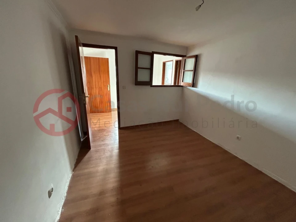 Apartamento T2 para Venda em São Vicente Foto 3