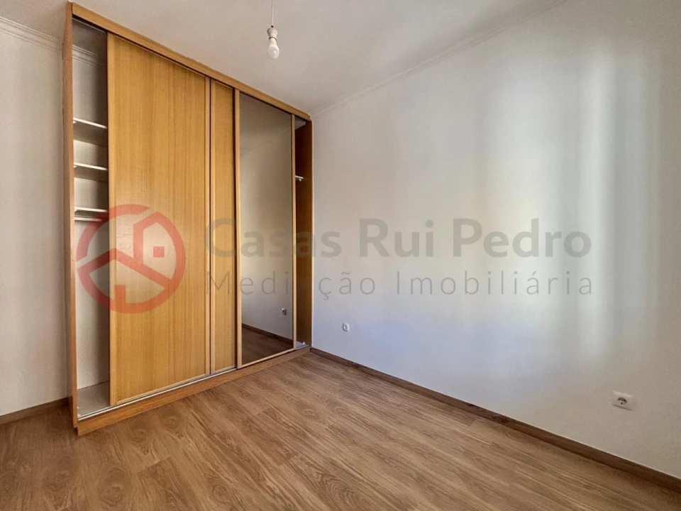 Apartamento T3 para Venda em Almada, Cova da Piedade, Pragal e Cacilhas Foto 19