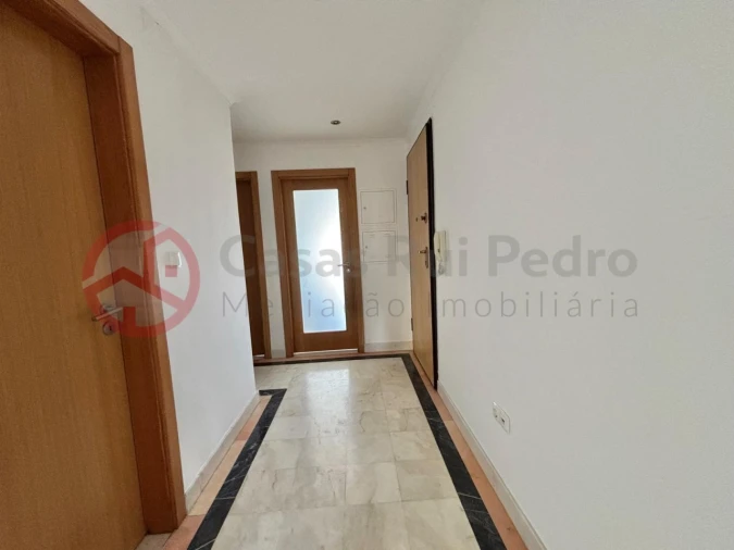 Apartamento T3 para Venda em Almada, Cova da Piedade, Pragal e Cacilhas Foto 13