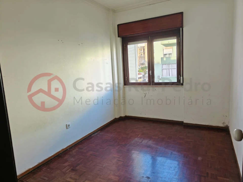 Apartamento T2 para Venda em Odivelas Foto 9