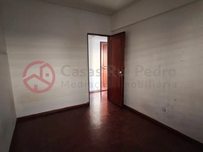 Apartamento T2 para Venda em Odivelas Foto 7