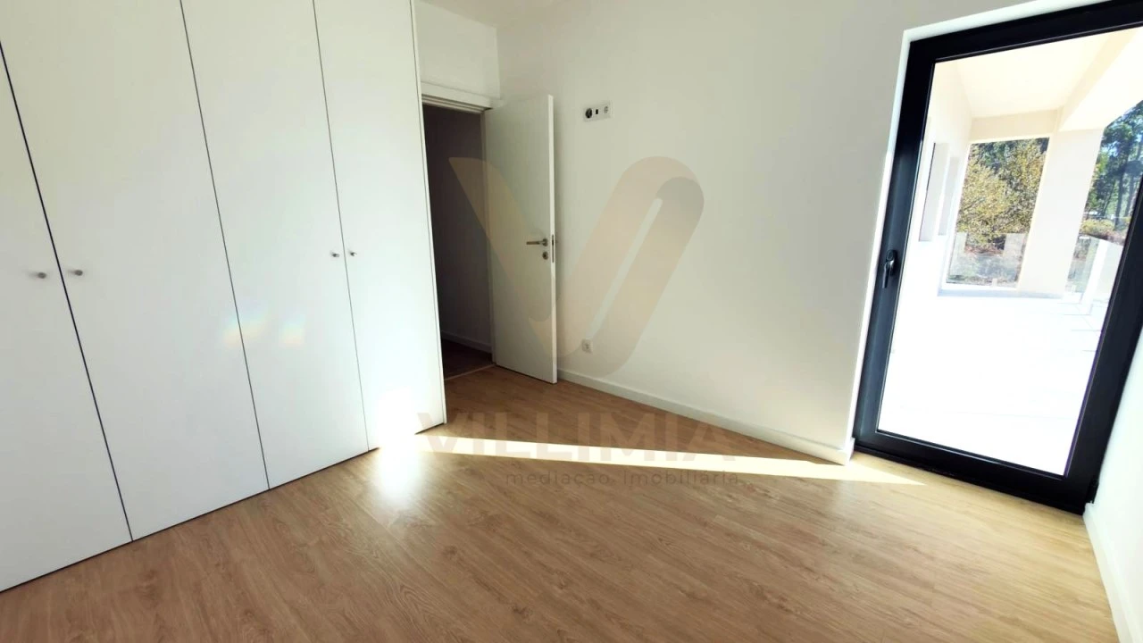 Moradia T4 para Venda em Subportela, Deocriste e Portela Susã Foto 16