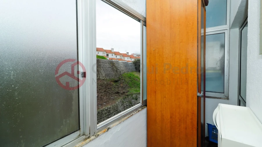 Apartamento T1 para Venda em Laranjeiro e Feijó Foto 7