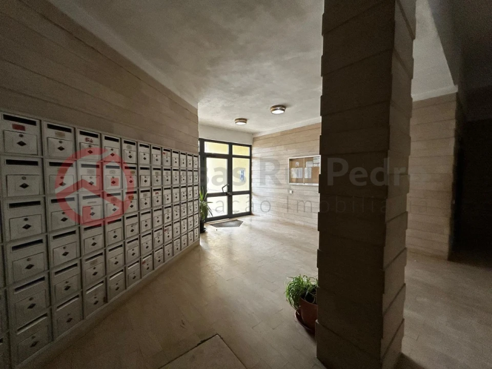 Apartamento T1 para Venda em Costa da Caparica Foto 3