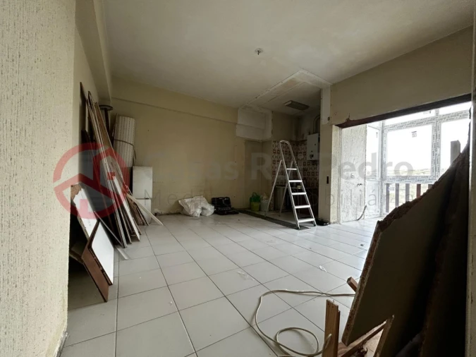 Apartamento T1 para Venda em Costa da Caparica Foto 6