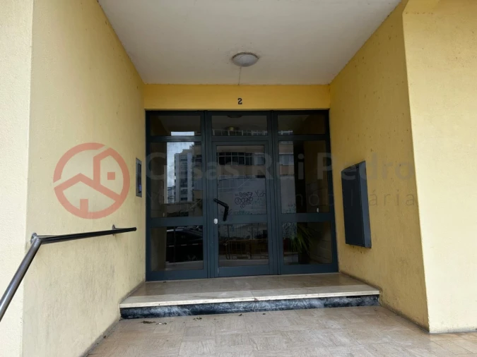 Apartamento T1 para Venda em Costa da Caparica Foto 15