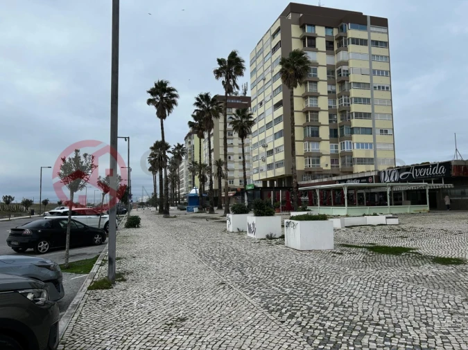 Apartamento T1 para Venda em Costa da Caparica Foto 17