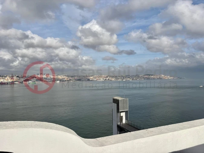 Apartamento para Venda em Almada, Cova da Piedade, Pragal e Cacilhas Foto 17