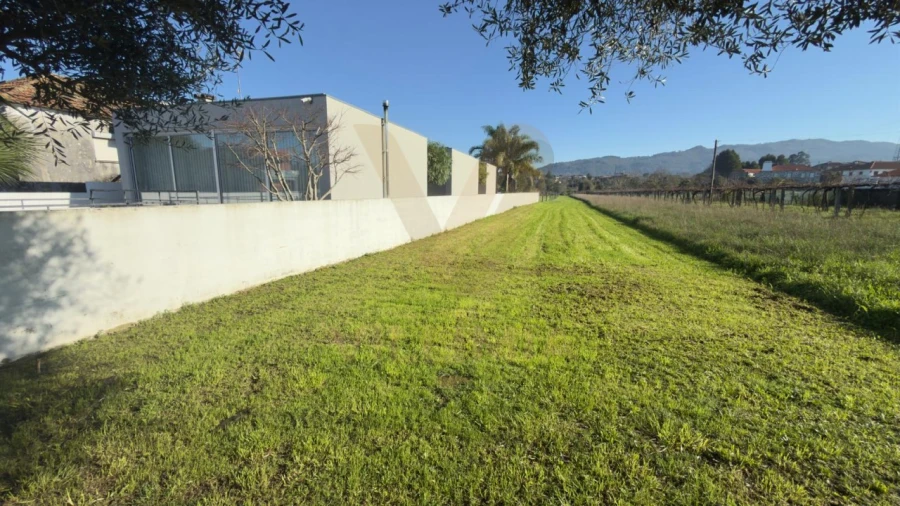 Terreno para Venda em Geraz do Lima (Santa Maria, Santa Leocádia, Moreira), Deão Foto 2