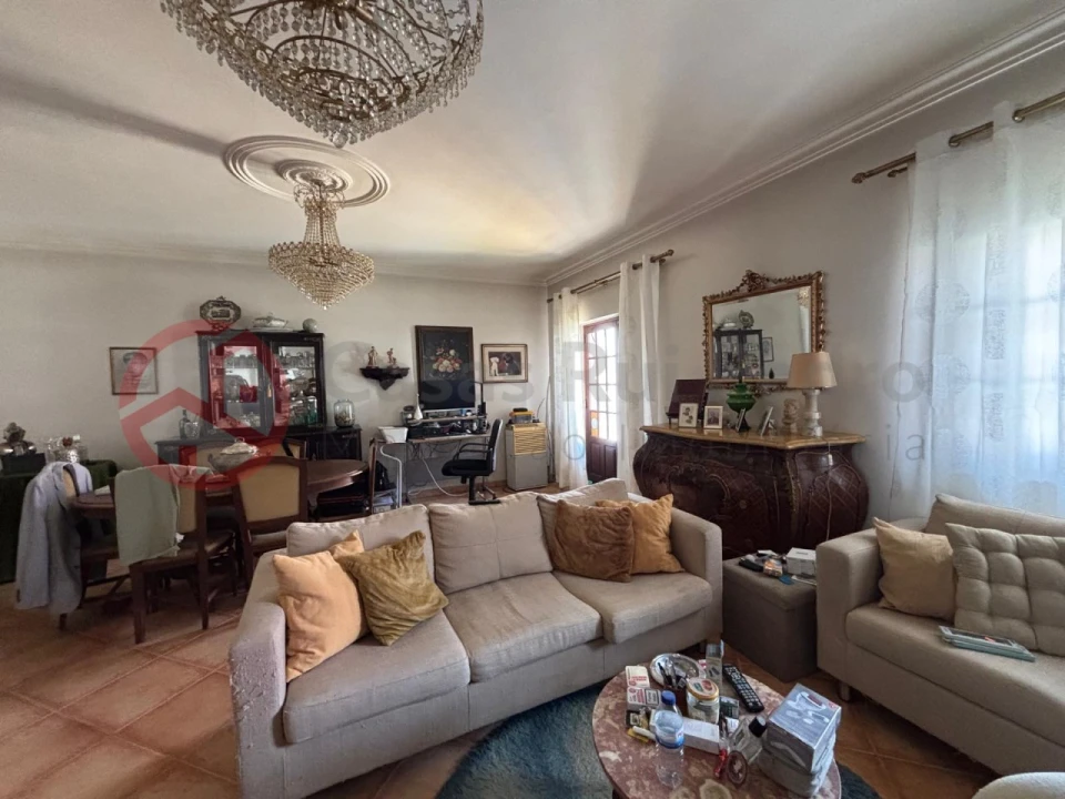 Moradia T5 para Venda em Alenquer (Santo Estêvão e Triana) Foto 7