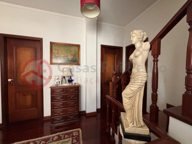 Moradia T5 para Venda em Alenquer (Santo Estêvão e Triana) Foto 10