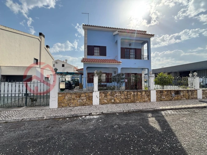 Moradia T5 para Venda em Alenquer (Santo Estêvão e Triana) Foto 26