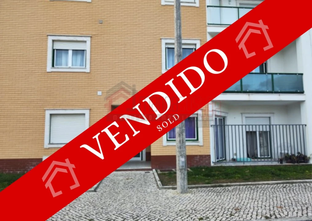 Apartamento T2 para Venda em Peniche Foto 1
