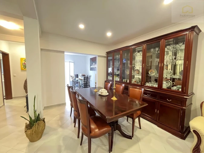 Moradia T3 para Venda em Ponta Delgada (São José) Foto 5