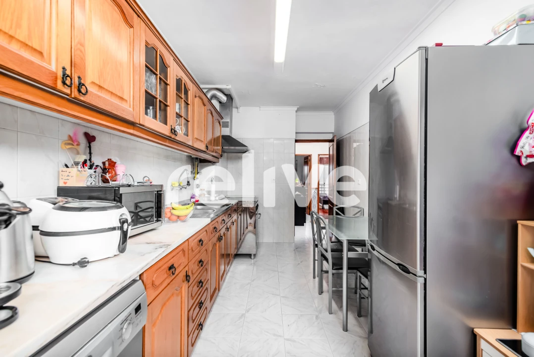 Apartamento T2 para Venda em Queluz e Belas Foto 15