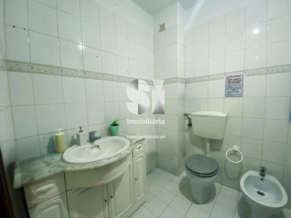 Apartamento T2 para Venda em Marinha Grande Foto 7