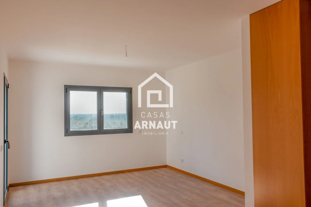 Moradia T4 para Venda em Pombal Foto 30