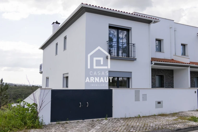 Moradia T4 para Venda em Pombal Foto 5