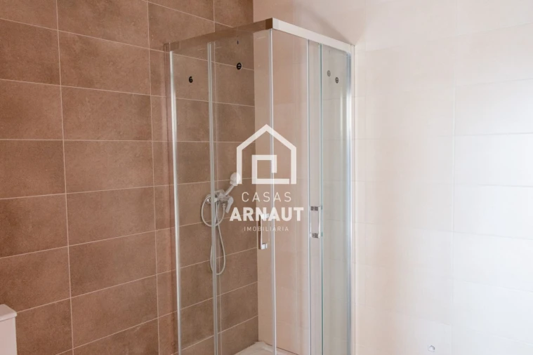 Moradia T4 para Venda em Pombal Foto 35