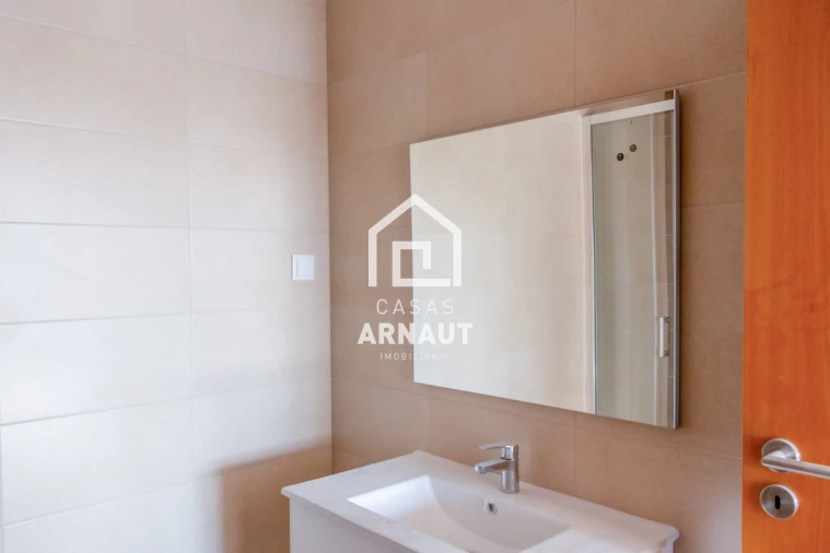 Moradia T4 para Venda em Pombal Foto 36