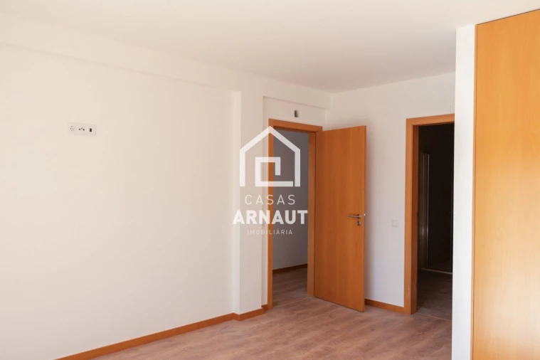 Moradia T4 para Venda em Pombal Foto 27