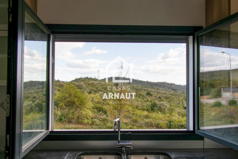 Moradia T4 para Venda em Pombal Foto 2