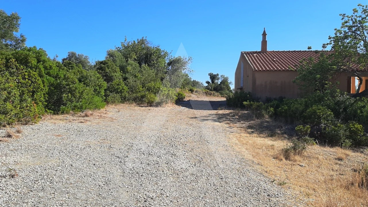 Terreno para Venda em Santa Barbara de Nexe Foto 7