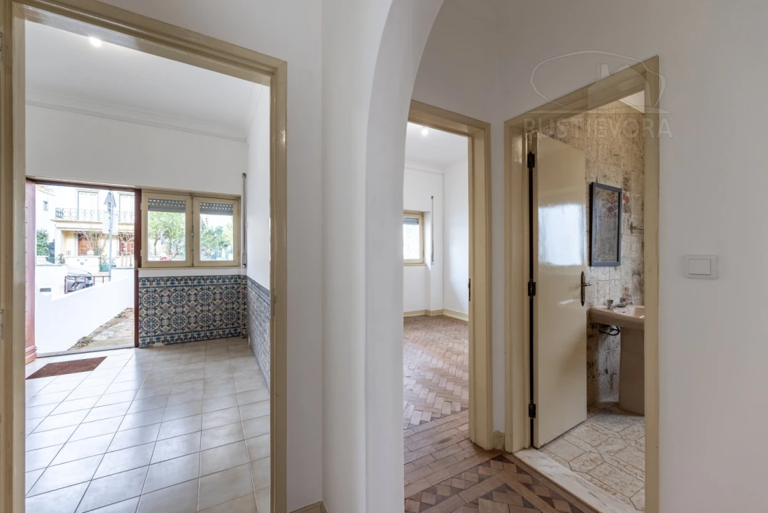 Moradia T2 para Arrendamento em Bacelo e Senhora da Saúde Foto 4