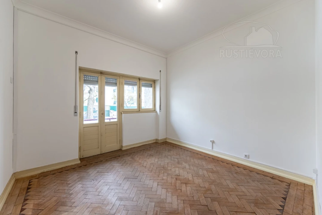 Moradia T2 para Arrendamento em Bacelo e Senhora da Saúde Foto 5